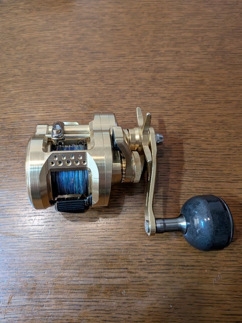 まるたつ　オシアコンクエスト 200HG リール