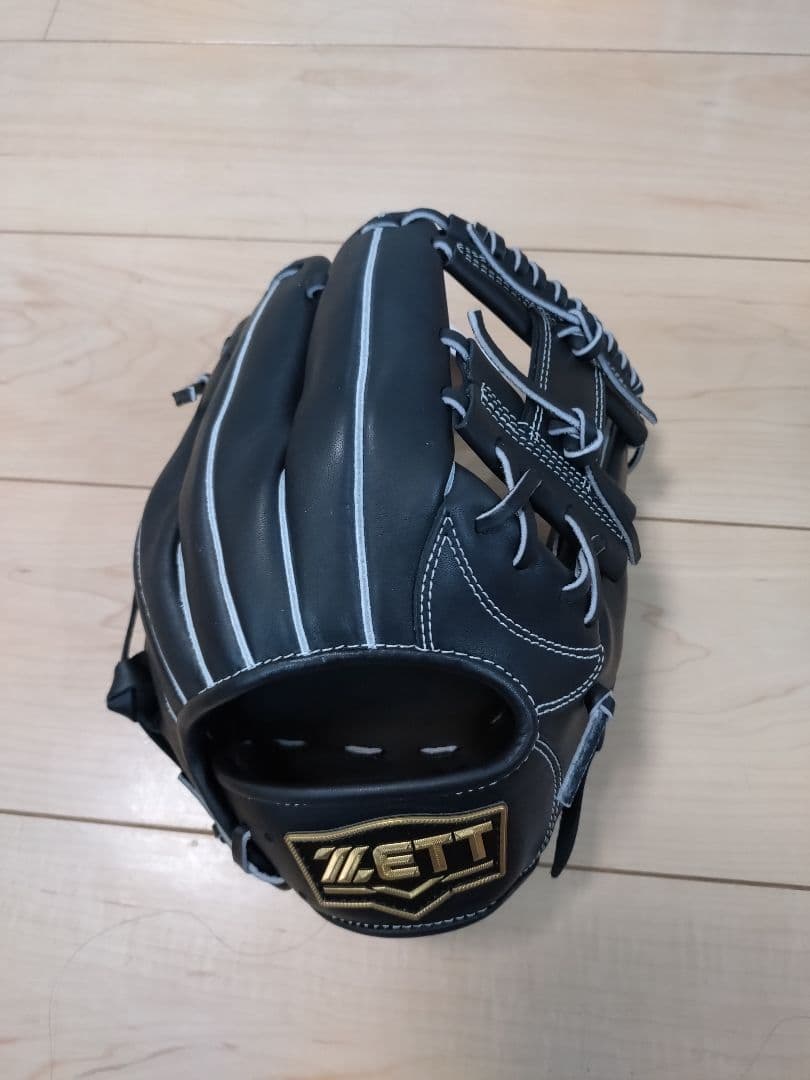 ZETT硬式野球グローブ 内野用（遊撃・２塁）【新品未使用】