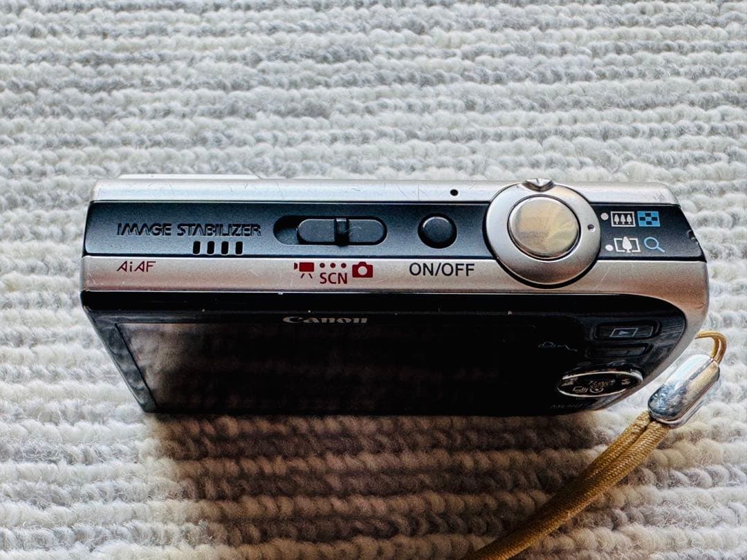 Canon PowerShot SD870 IS 本体