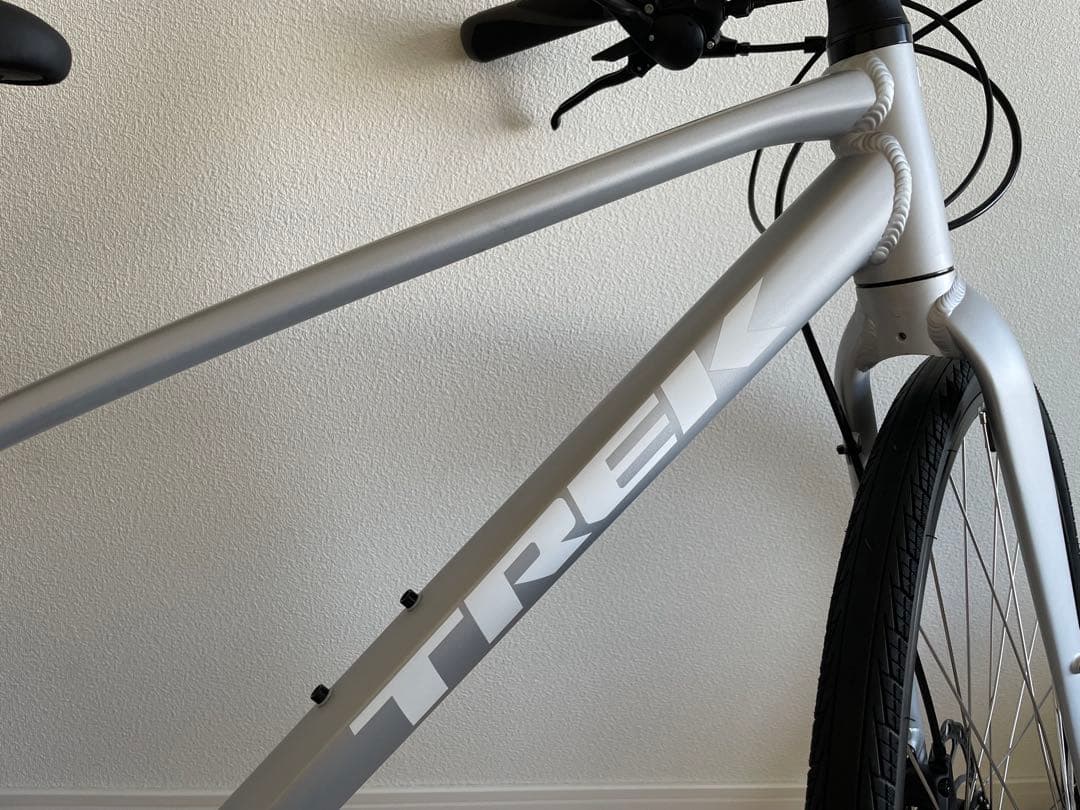 値下げ　ほぼ新品TREK FX2 DISC XS トレッククロスバイク　直接引渡