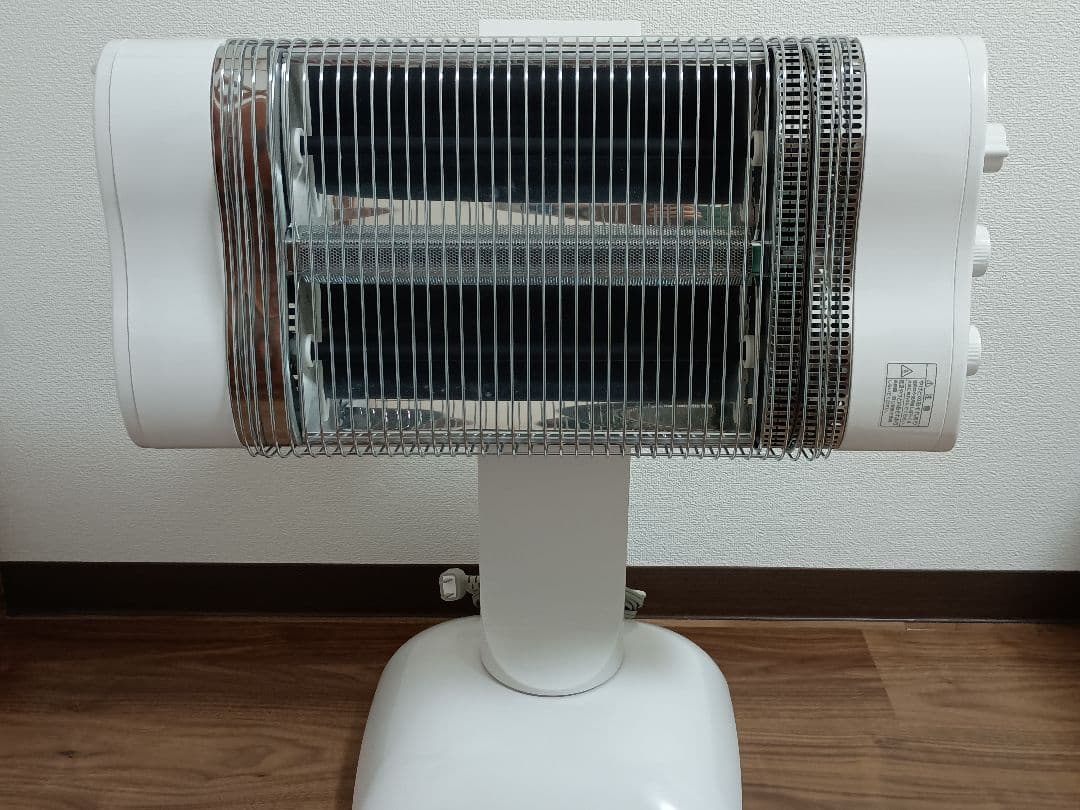 美品 遠赤外線暖房機 セラムヒート ダイキン ERFT11MS 電気ストーブ