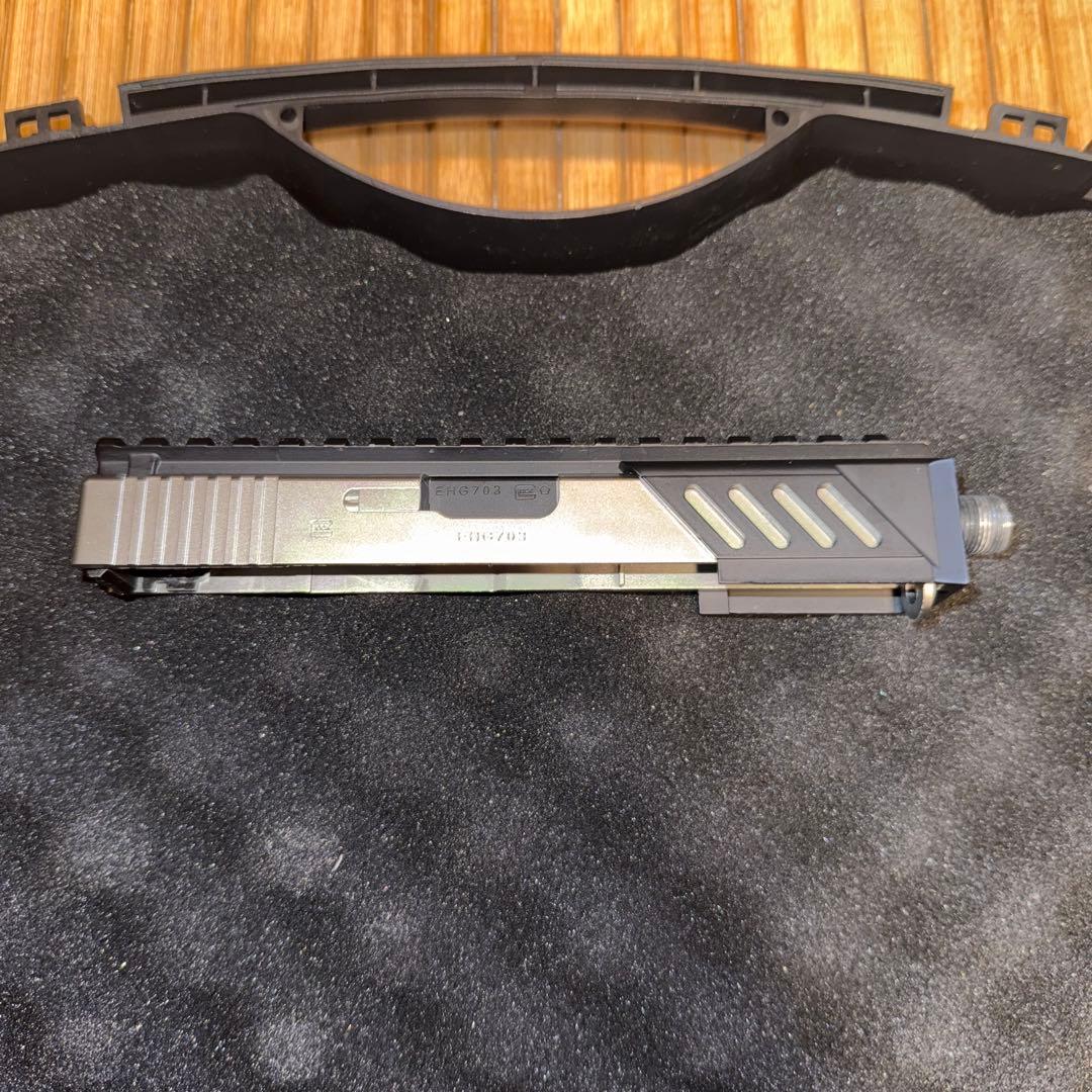 東京マルイ 電動 グロック18c 超お得フルセット【エアーガン卒業】