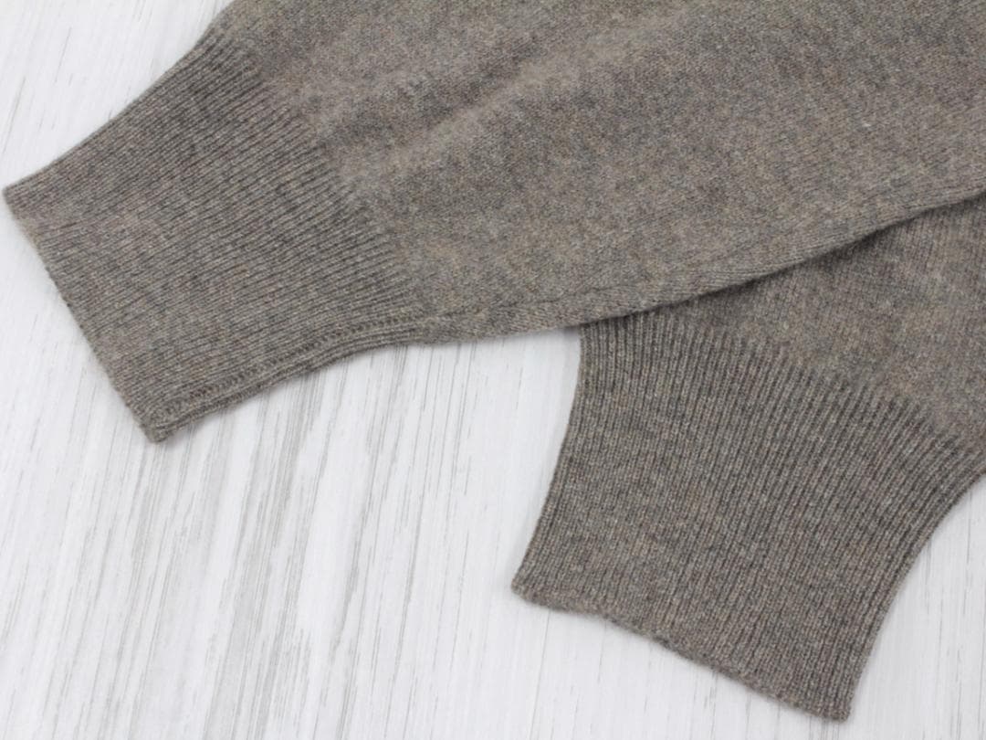 ▲ブルネロクチネリ BRUNELLO CUCINELL カシミヤ100％Vネック