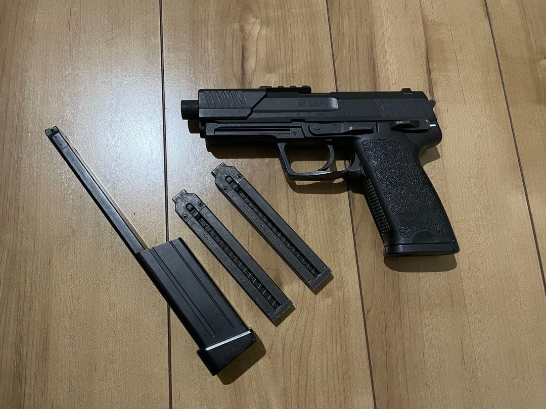 送料込み　東京マルイ　電動ハンドガン　USP エアガン ロングマガジン