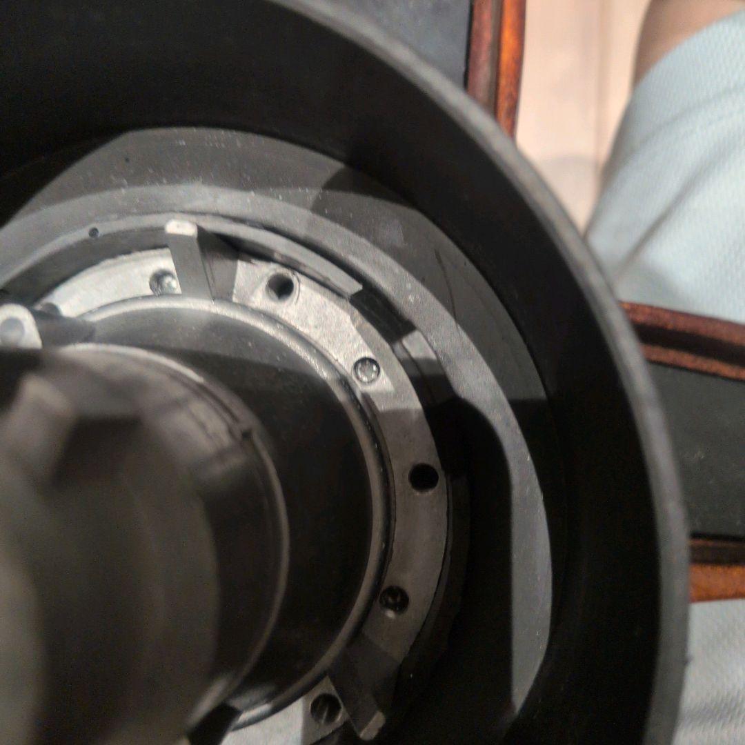 momo ウッドAL36 ステアリングホイール