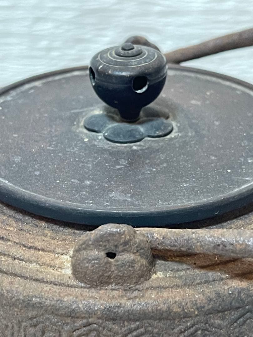 南部鉄器　亀甲文　鉄瓶　鉄釜　アンティーク　置物120