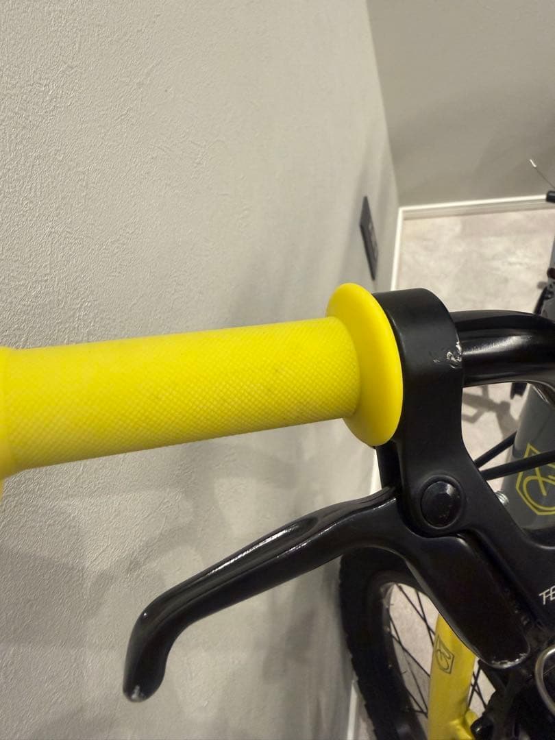 ヨツバサイクル　RIDE OASIS 16インチ キッズ自転車 グレー/イエロー