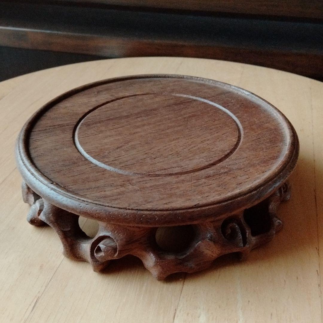 中国骨董陶磁器を乗せる安定した鑑賞台、台座最高級天然黃壇細工精製高級感のあるもの