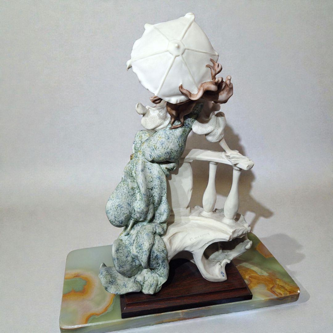 G Armani 1985 大型フィギュリン 女性像 Florence 傘欠け