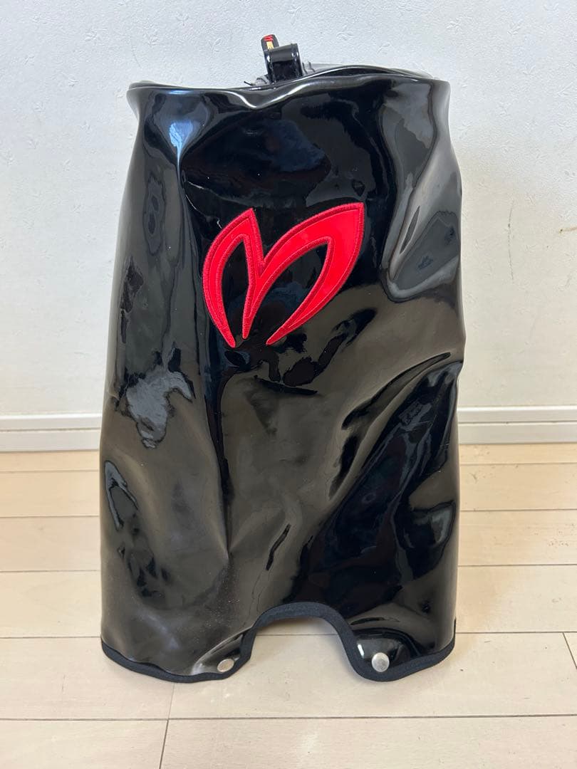 10/4まで！MASTER BUNNY EDITION スタンド式キャディバッグ