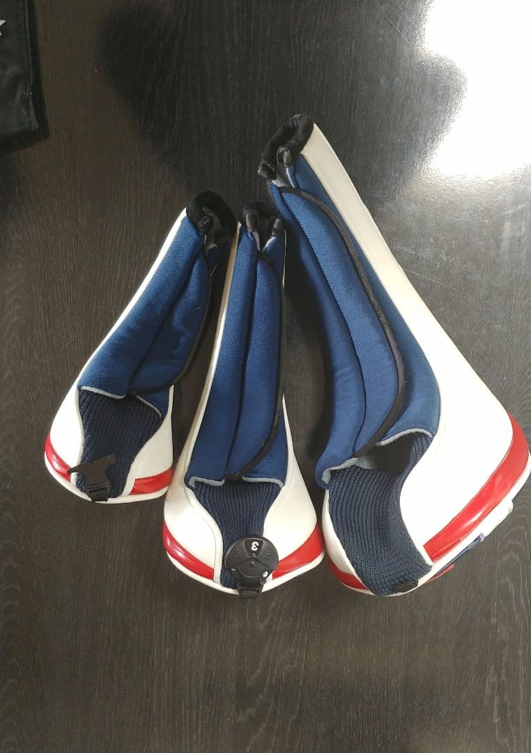 Coca-Cola キャディバッグ ホワイト/レッド/ブルー　ヘッドカバーつき