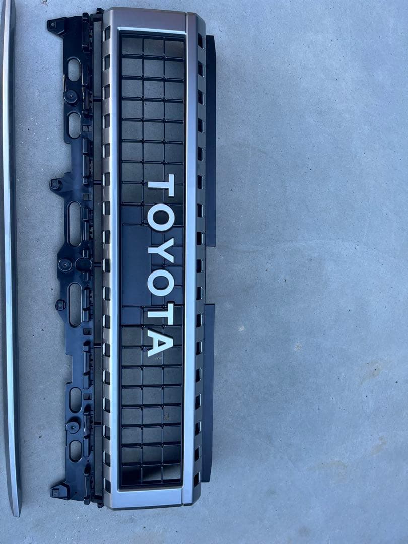 ランクル250 TOYOTA グリル セット