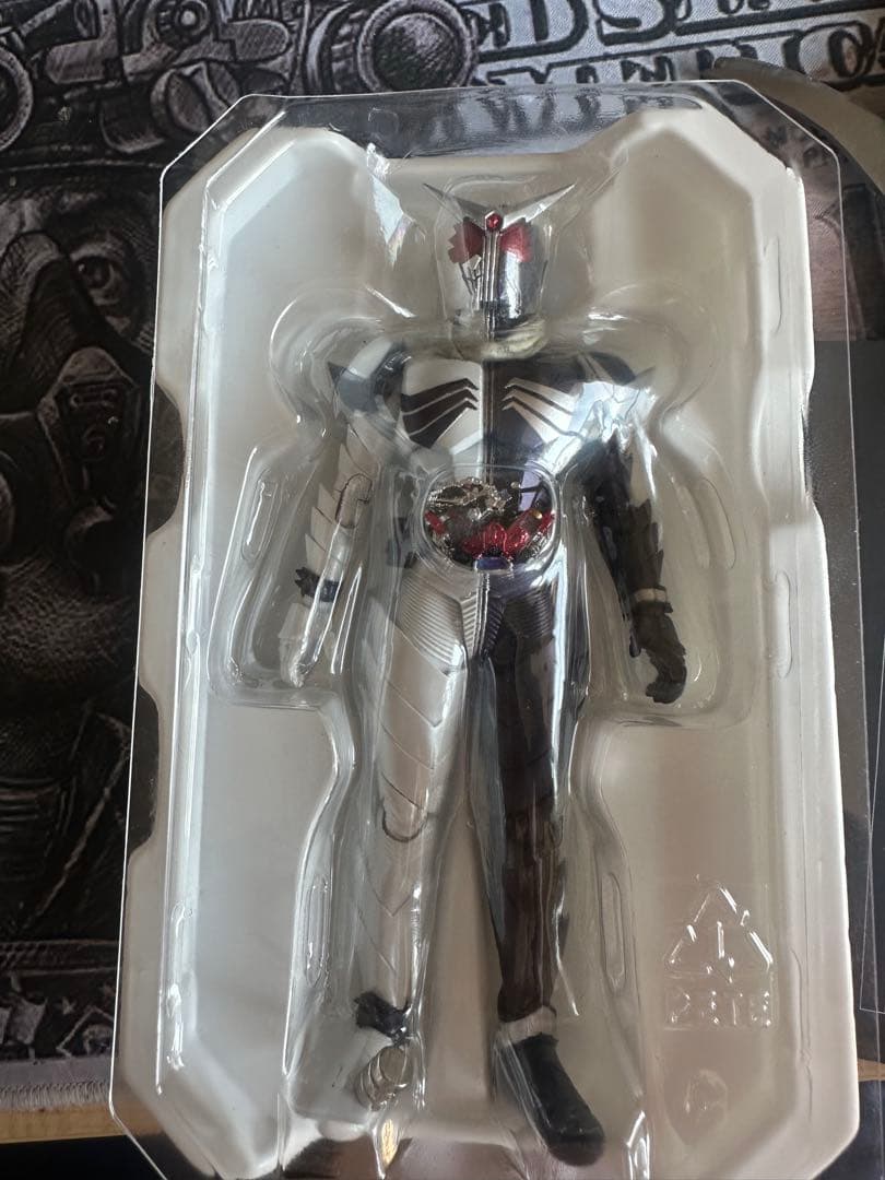 shf 真骨彫　 仮面ライダー 目が発光可能　カスタム品