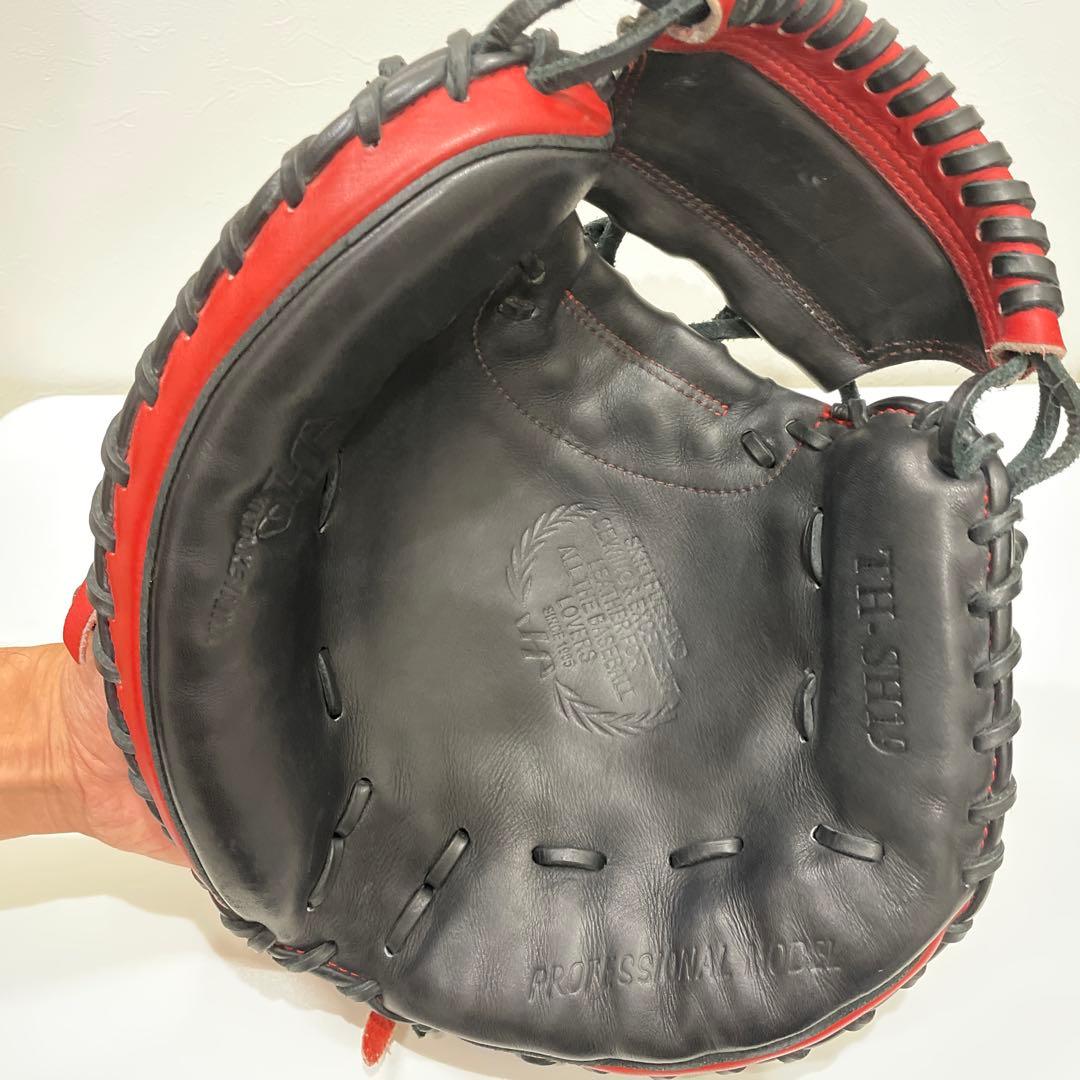 ハタケヤマ キャッチャーミット　甲斐拓也モデル　黒赤