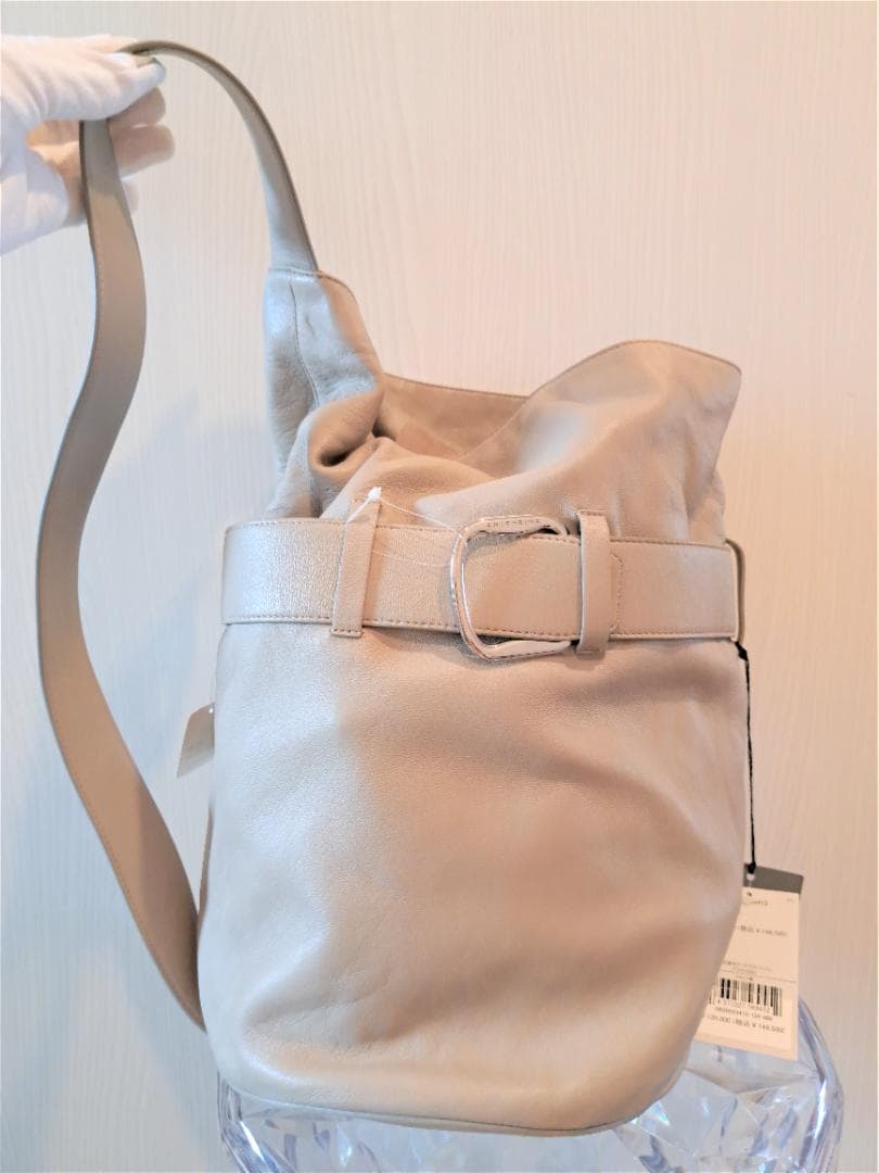 タグ付きミラノコレクション本革ボディバッグショルダANTEPRIMAアンテプリマ