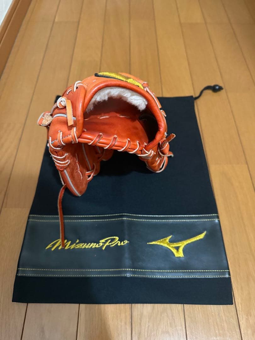 【限定モデル】 ミズノプロ 軟式グローブ 内野手用 1AJGR23005