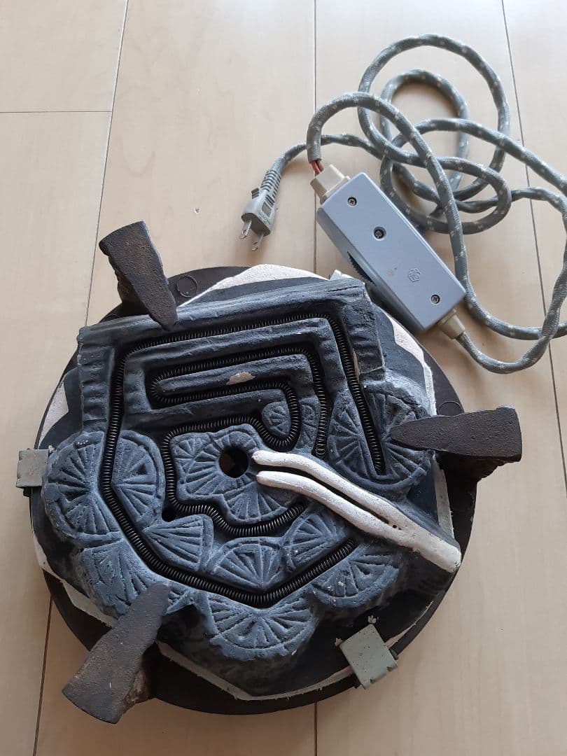 野々田商店 炭型電熱器 100V 600W(300Wと調整可)