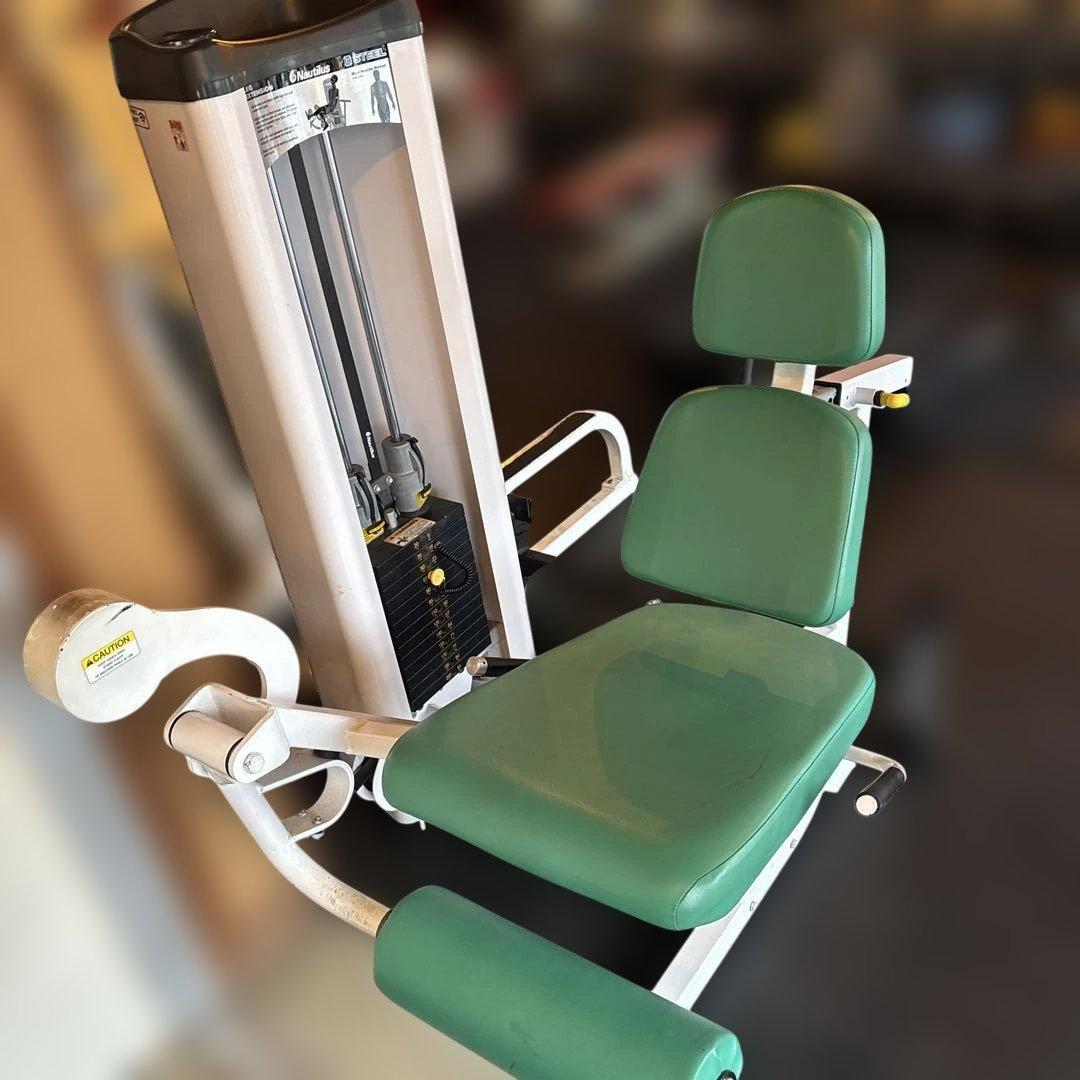 名機 Nautilus ノーチラス レッグエクステンションEX／業務用ジムマシン