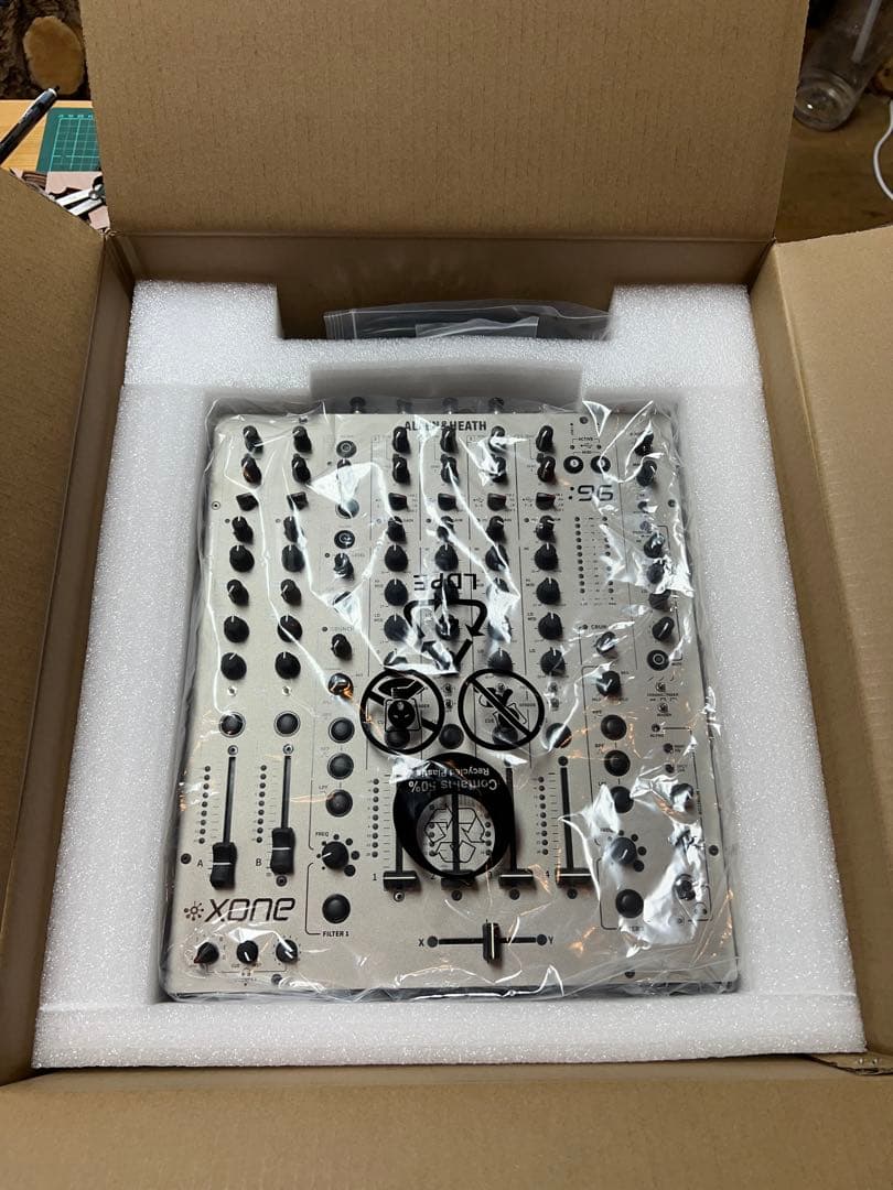 ＼ステイブル／【超美品】Allen&Heath Xone:96