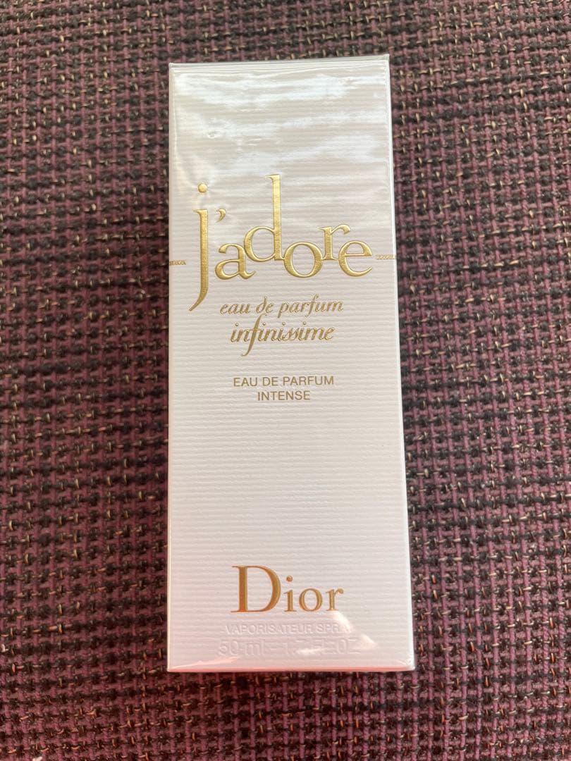 クリスチャン　ディオール　Dior J'adore オードパルファム　50ml