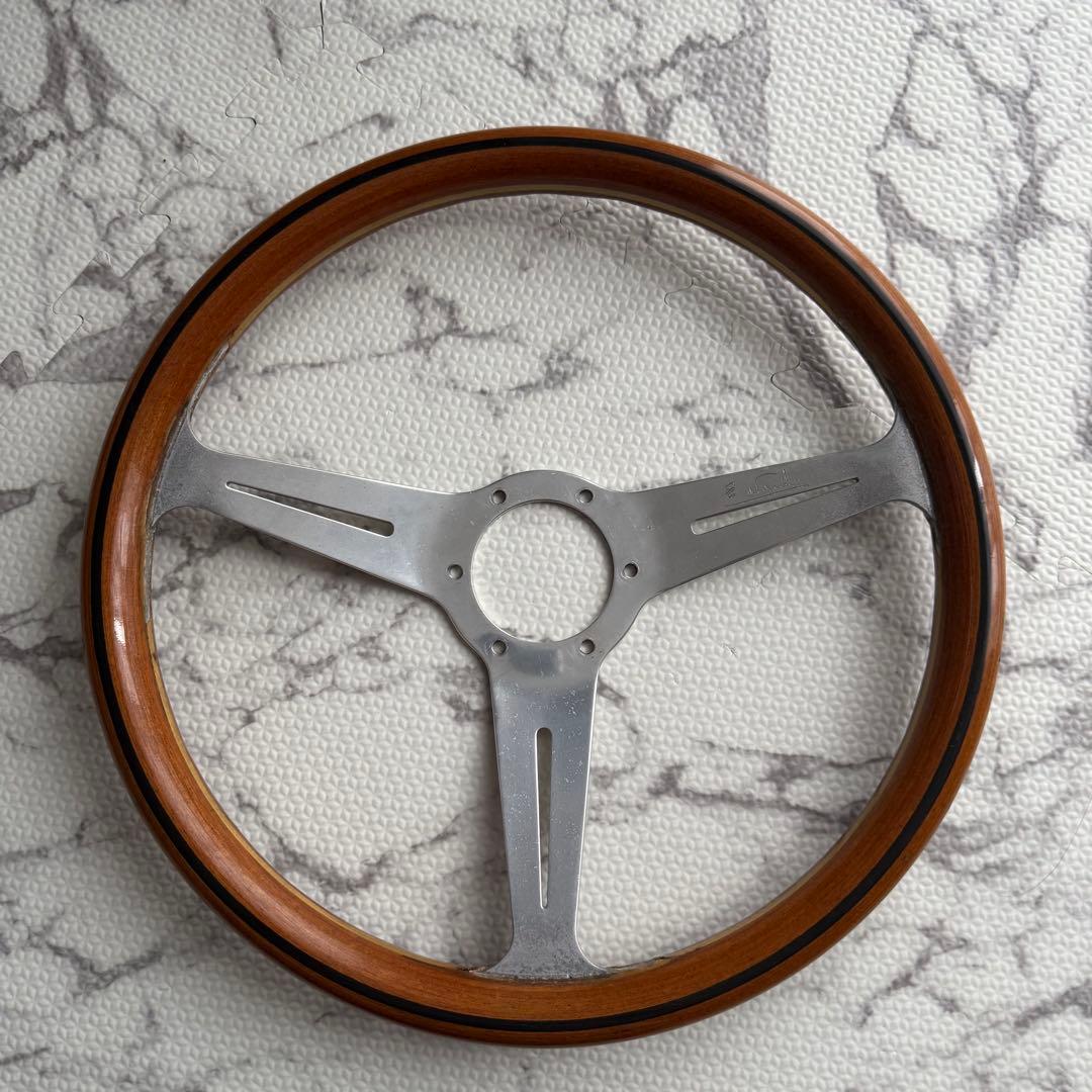 ナルディ　クラシック　ステアリング36φ