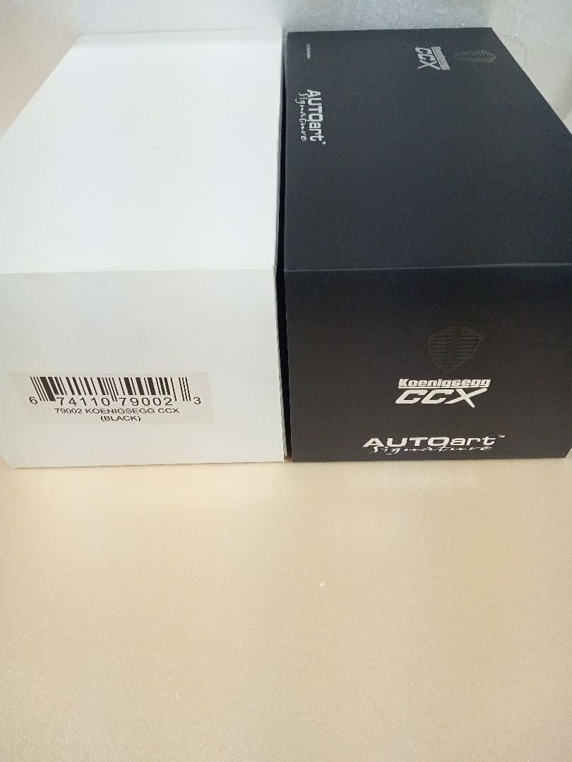 オートアート 1/18 ケーニグセグCCX 黒 ミニカー