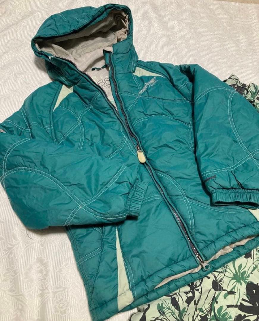 686 スキー　スノーボードウェア 上下セット Sサイズ