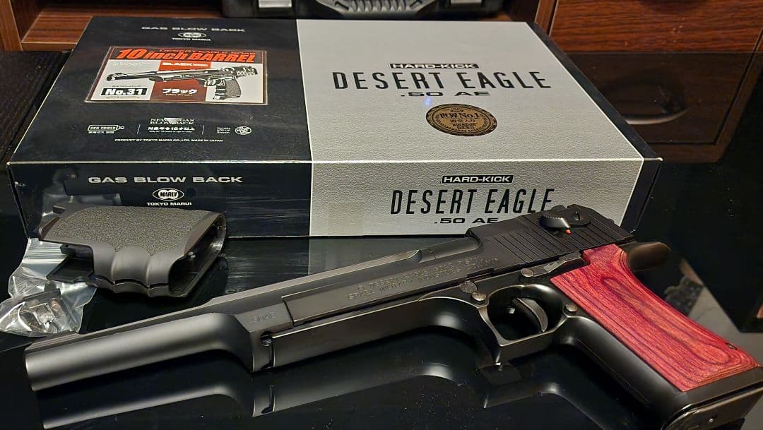 【東京マルイ】デザートイーグル .50 AE 10インチバレル グリップカスタム