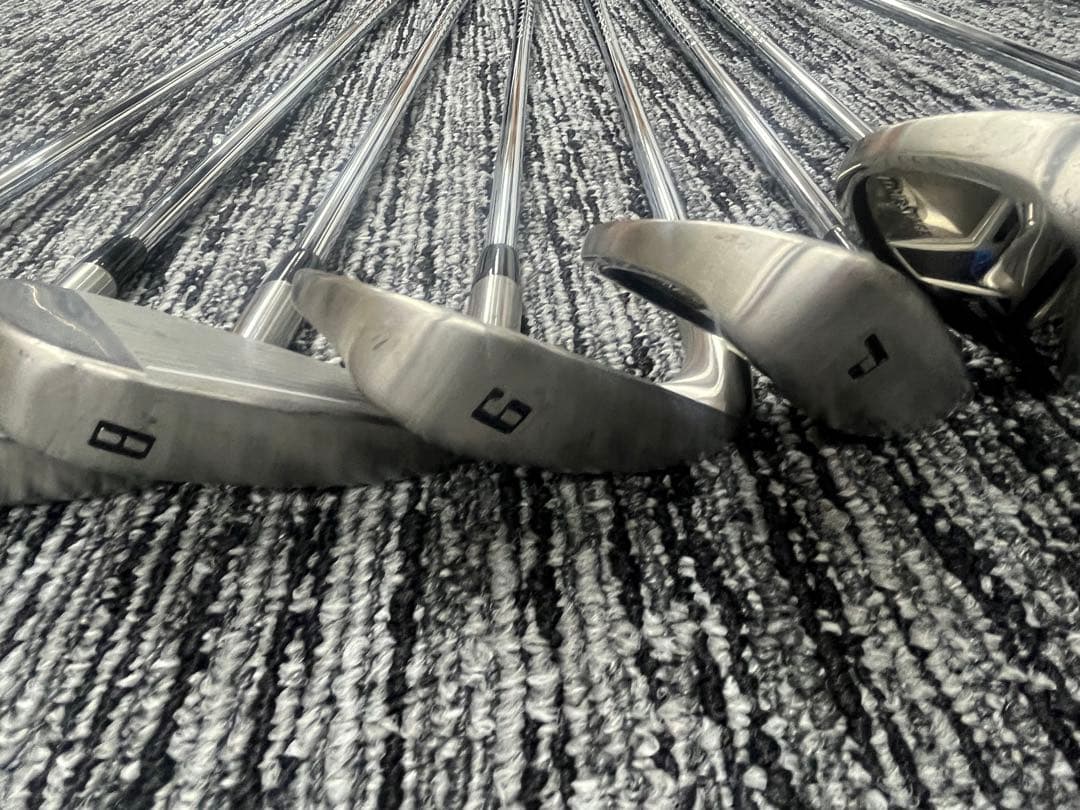 ブリヂストン　ツアーステージゴルフクラブとキャディバッグ　本格フルセット