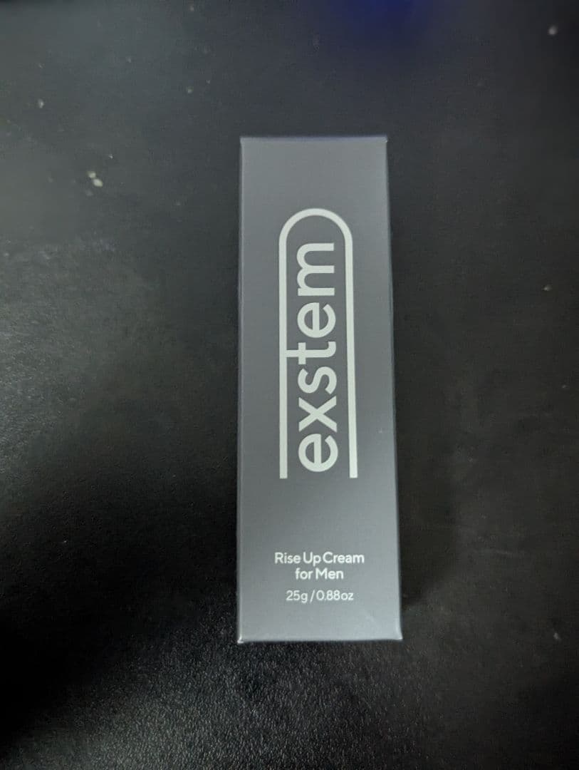 エクステム ライズアップクリームフォーメン 25g 定価：19800円　匿名発送