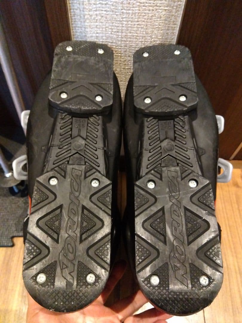 ハイエンド DYNASTAR 学生・男女兼用 スキーセット メンテ・WAX済み✔