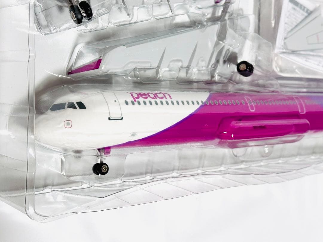 クロスウィング 1/100 A321LR Peach Aviation
