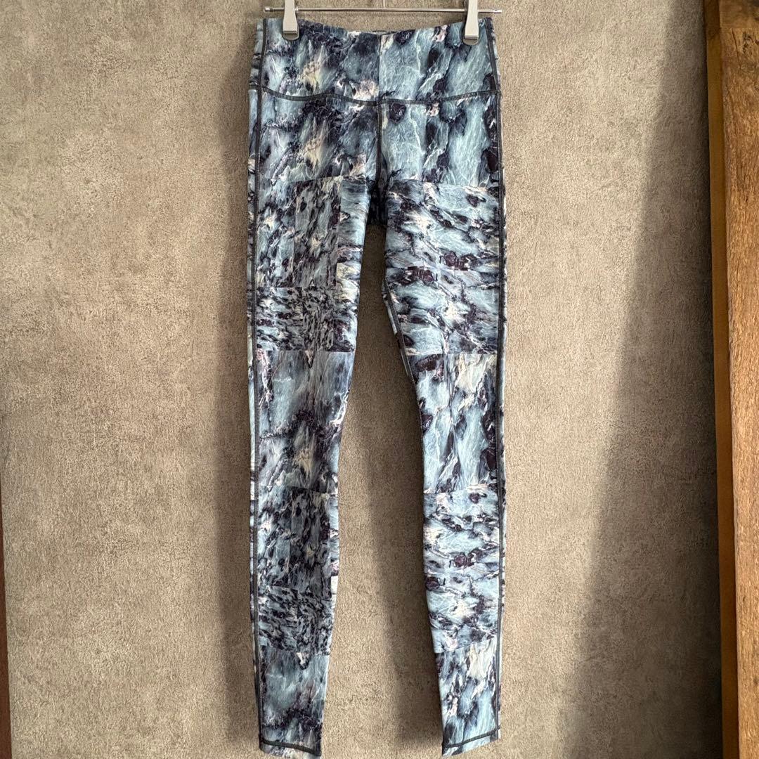 【極美品】AUMNIEアムニー トップス レギンス 上下セットブルー