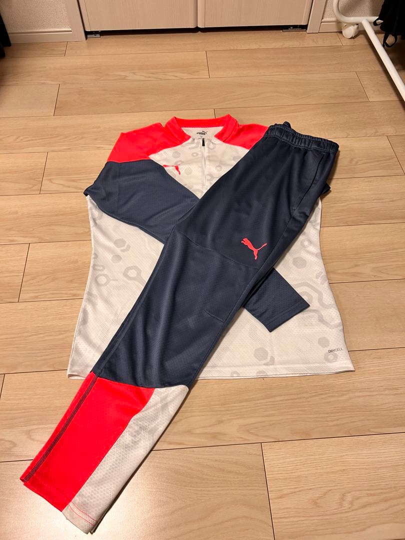 PUMA サッカー　セットアップ