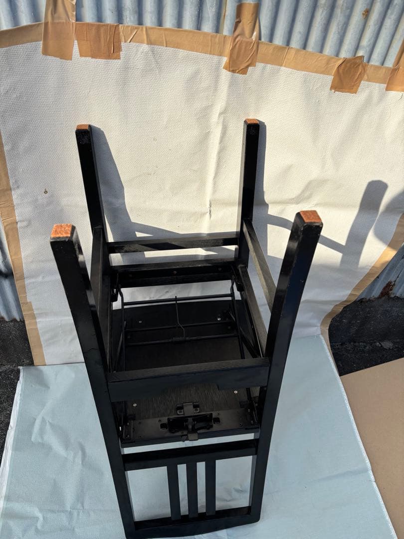 YAMAHA 背もたれ付ピアノ椅子　足部フェルト付き　座面新品比較的きれい