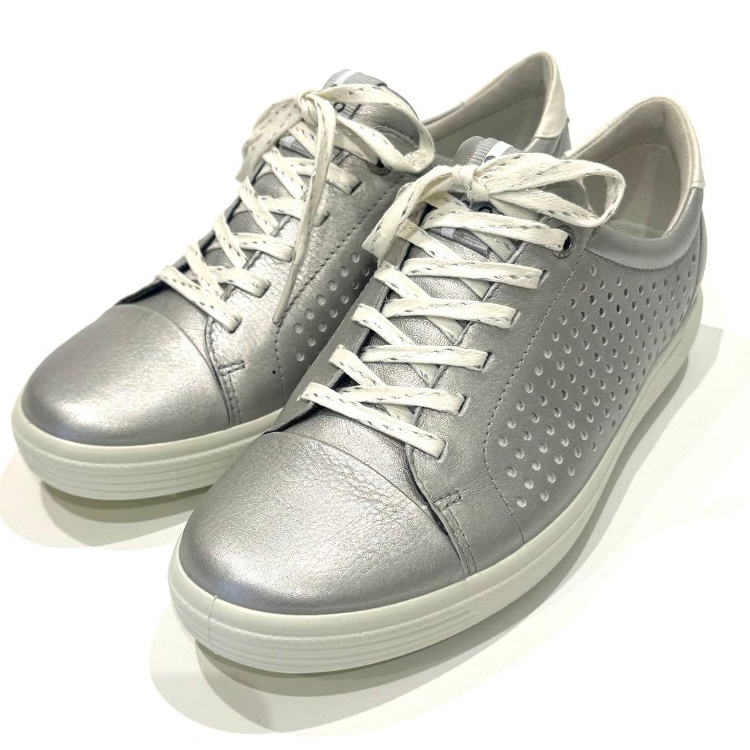 ゴルフシューズECCO CASUAL HYBRIDシルバーレディース23.5㎝