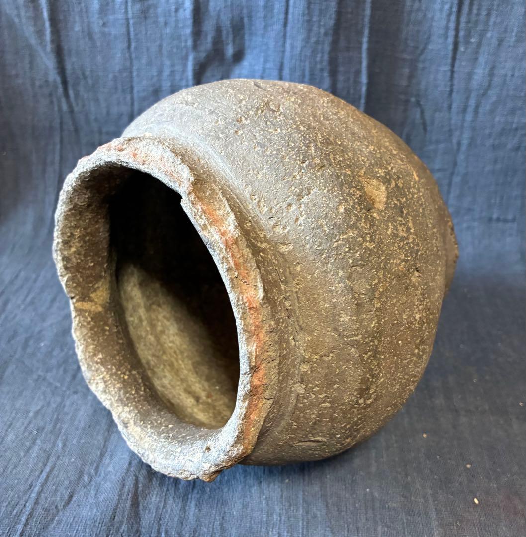 古信楽壺　うずくまる壺　蹲る　室町時代