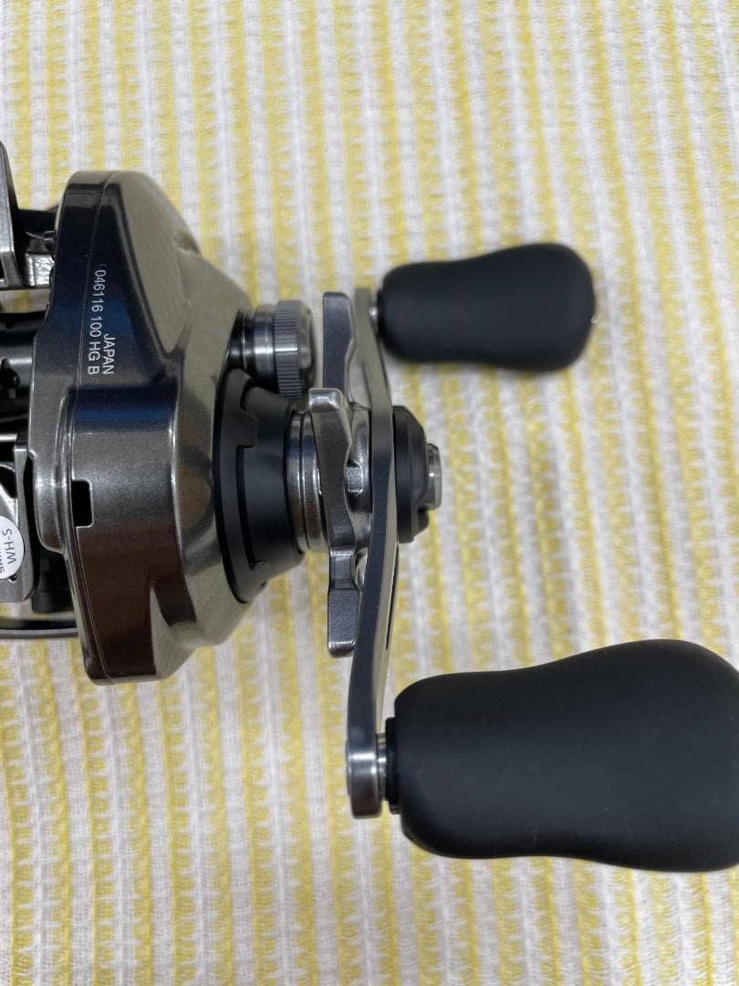 509264　シマノ　ベイトリール メタニウム100HG 右ハンドル