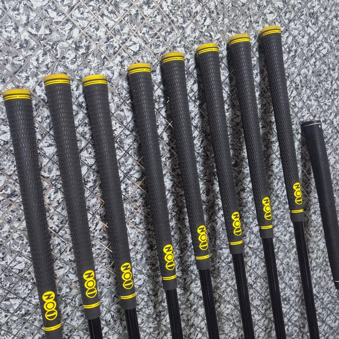 ゴルフ始める方にぴったり！クラブ12本とキャディーバッグセット　フレックスS