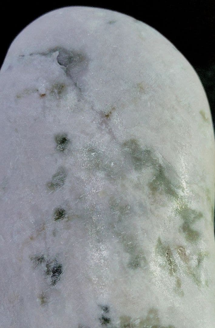 ★翡翠原石★糸魚川ピンク翡翠【須沢海岸・磨き・底カット801ｇ】