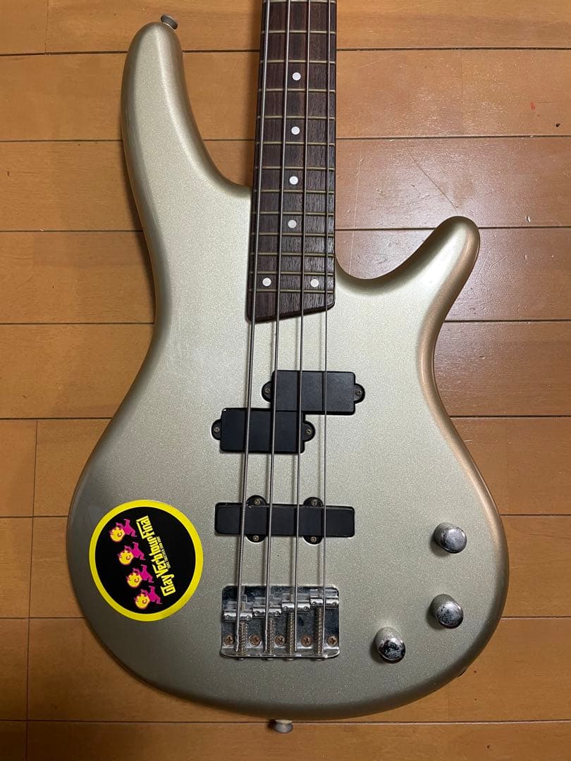 電子ギター韓国製