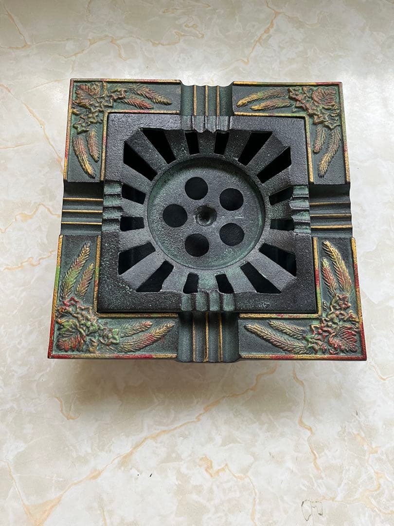 鋳鉄製カラフル灰皿 取り外し蓋付き