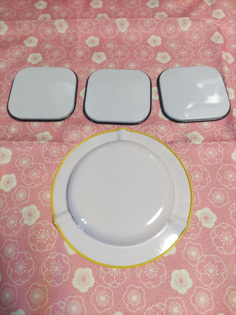 阪神タイガースミニ四駆、灰皿、アルミコースター、オマケで2003優勝記念メダル