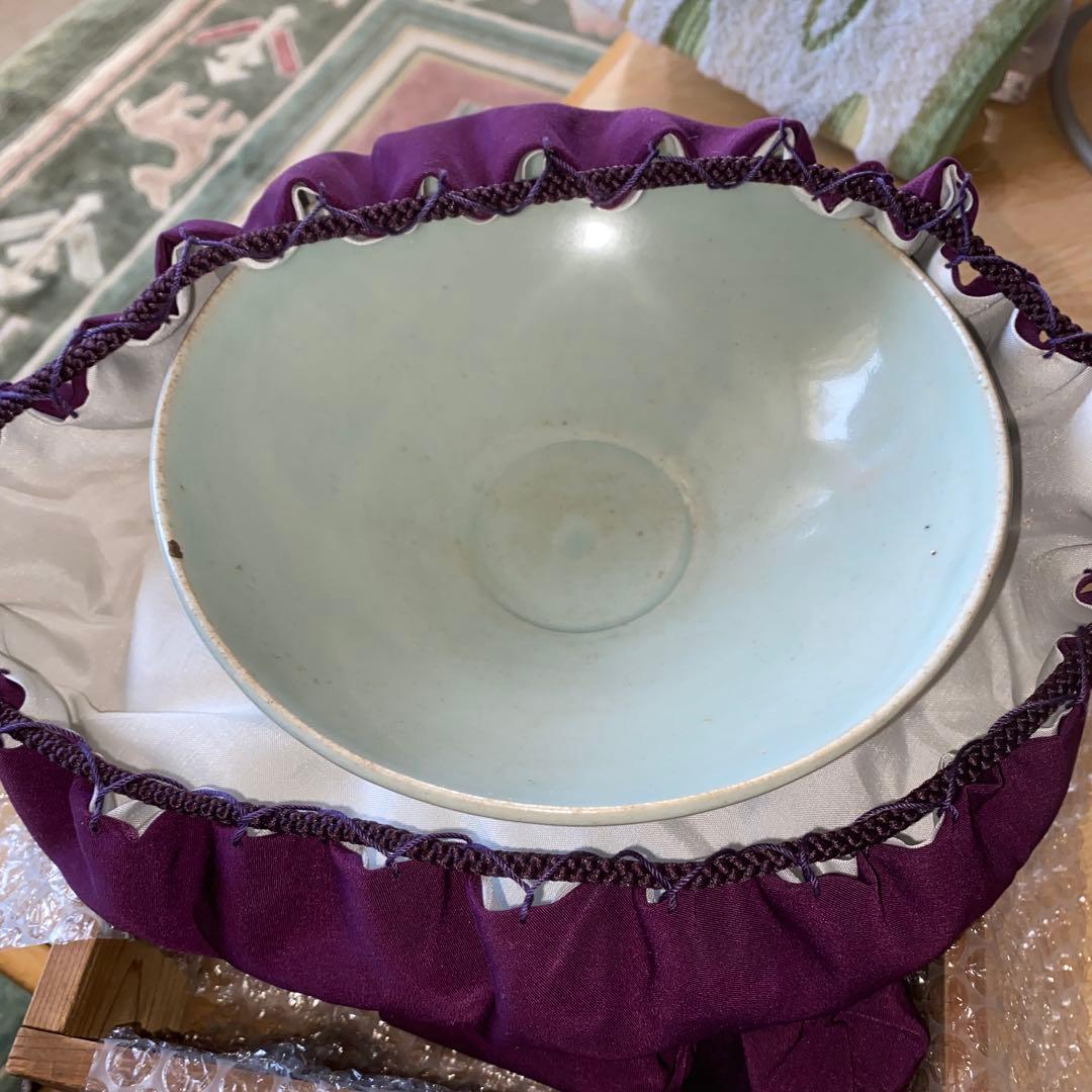 青白磁蓮弁紋碗　龍泉窯　南宋時代