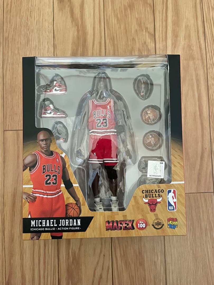 MAFEX NBA マイケルジョーダン JORDAN CHICAGO フィギュア