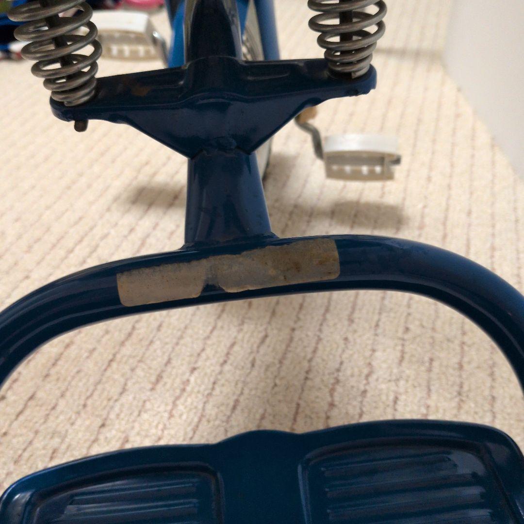 カラフルな三輪車 コアラデザイン