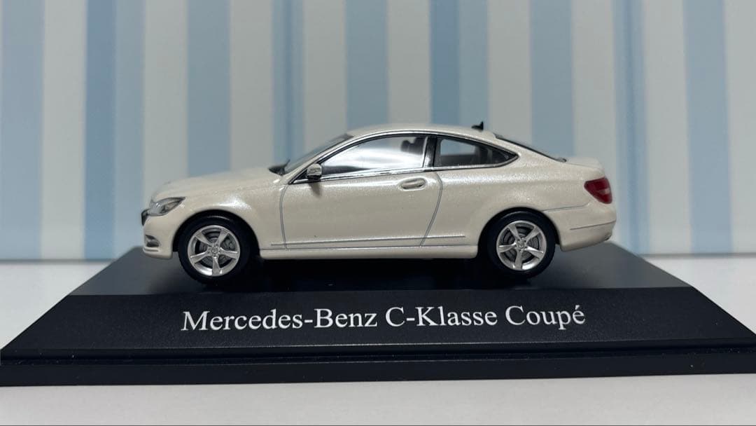 メルセデスベンツミニカー　Eクラス　カブリオレ／Cクラス　クーペ　1/43