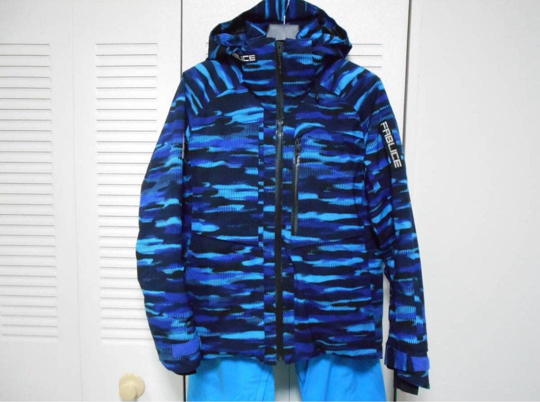 FABLICE スキーウェア　ブルー 迷彩柄　　Mサイズ