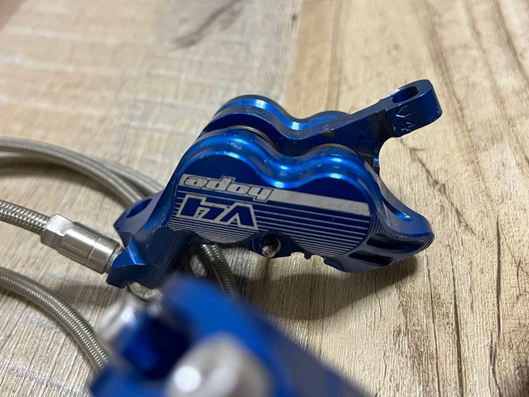 hope tech E v4 ブルー