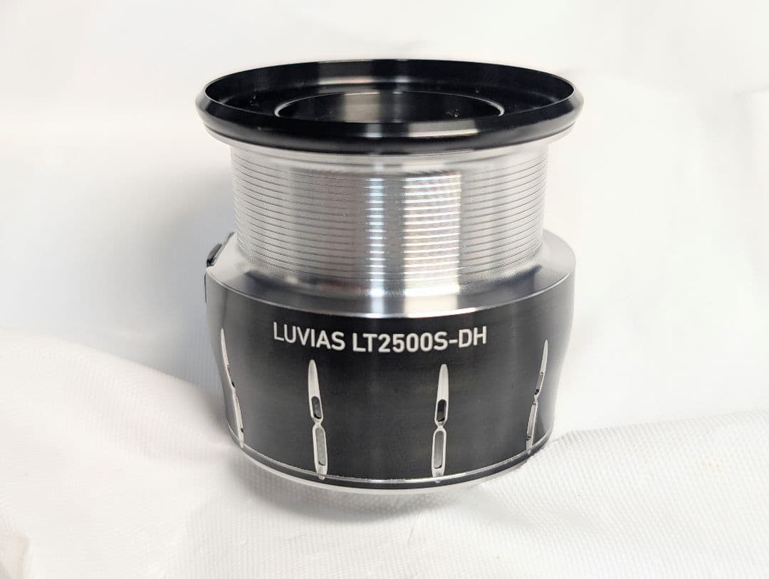 ダイワ　24ルビアス LT2500S-DH 管550FF　スプール